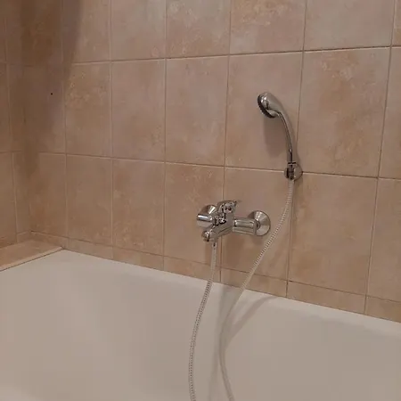 アパート Erik&dani