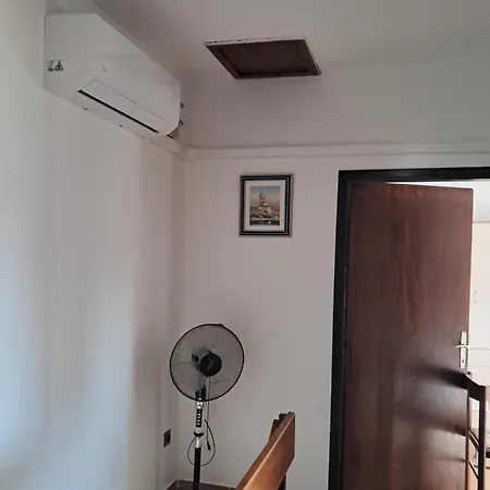 アパート Erik&dani